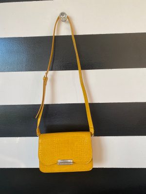 Cartera Amarilla Crossbody